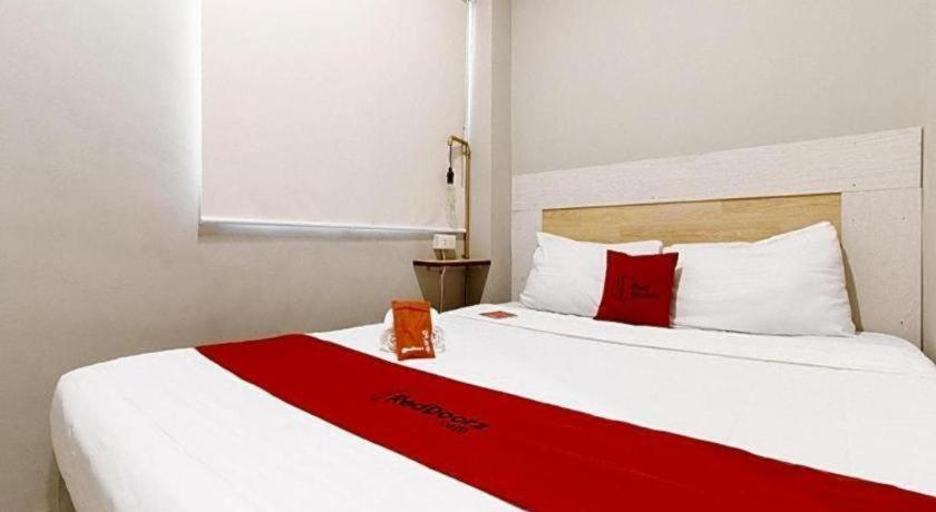 Reddoorz Plus Near Osmena Highway 2 Otel Manila Dış mekan fotoğraf