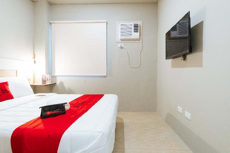 Reddoorz Plus Near Osmena Highway 2 Otel Manila Dış mekan fotoğraf