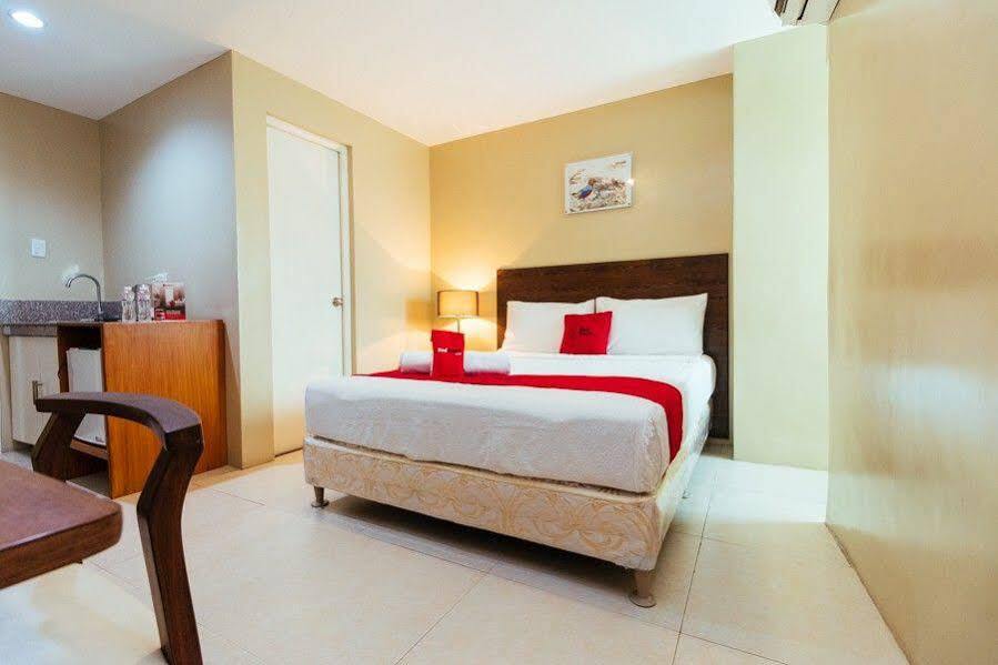 Reddoorz Plus Near Osmena Highway 2 Otel Manila Dış mekan fotoğraf